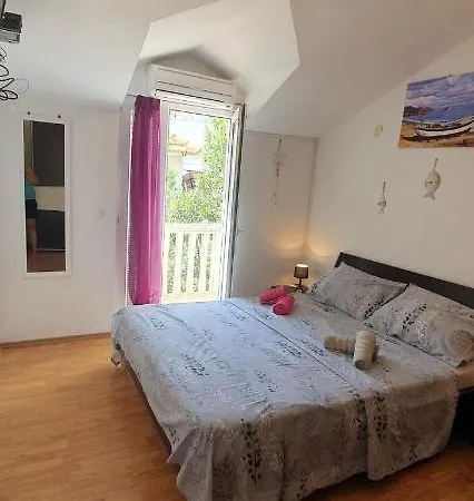 Apartments Muic Tisno Exterior photo