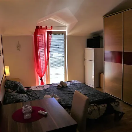Apartments Muic Tisno Exterior photo