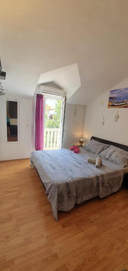 Apartment Muic Tisno