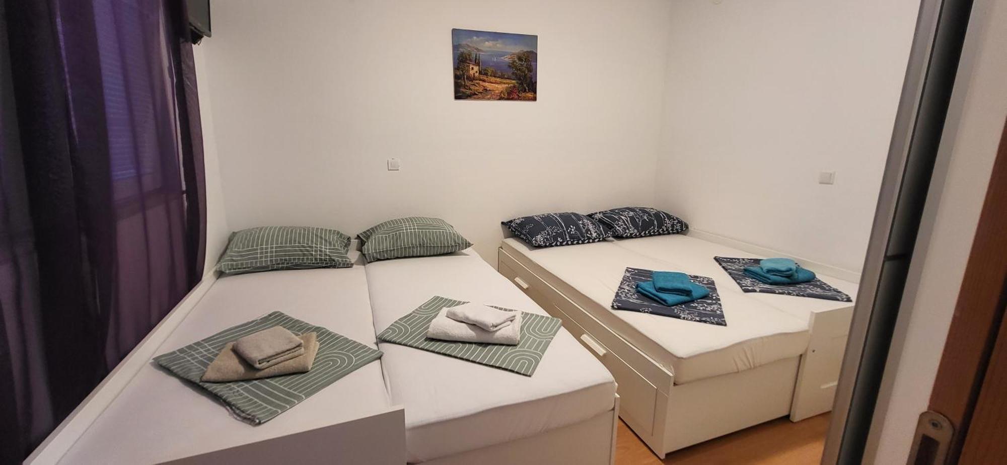 Apartment Muic