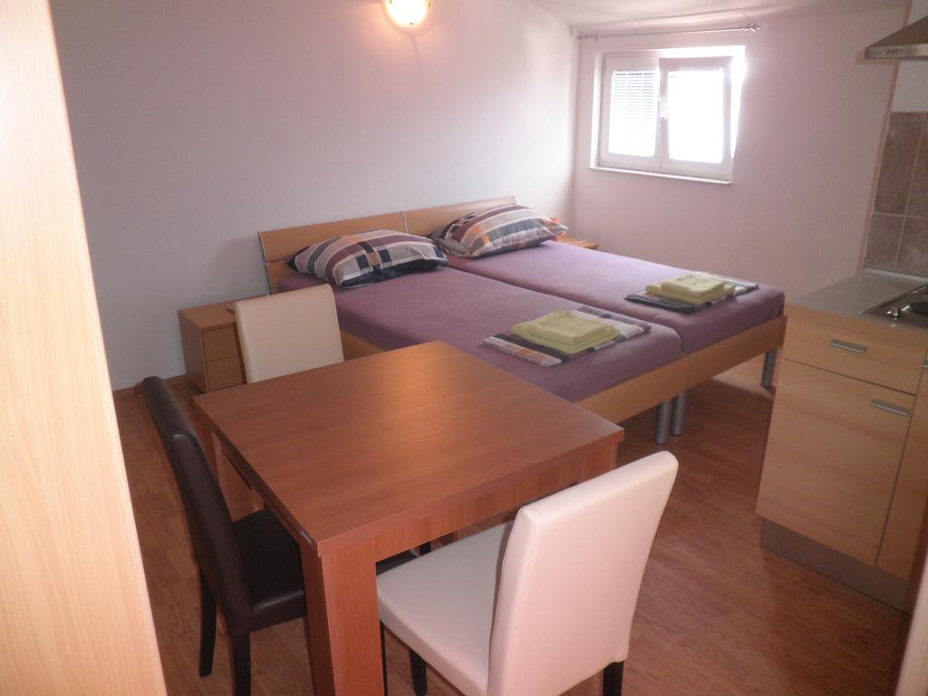 Apartment Muic *