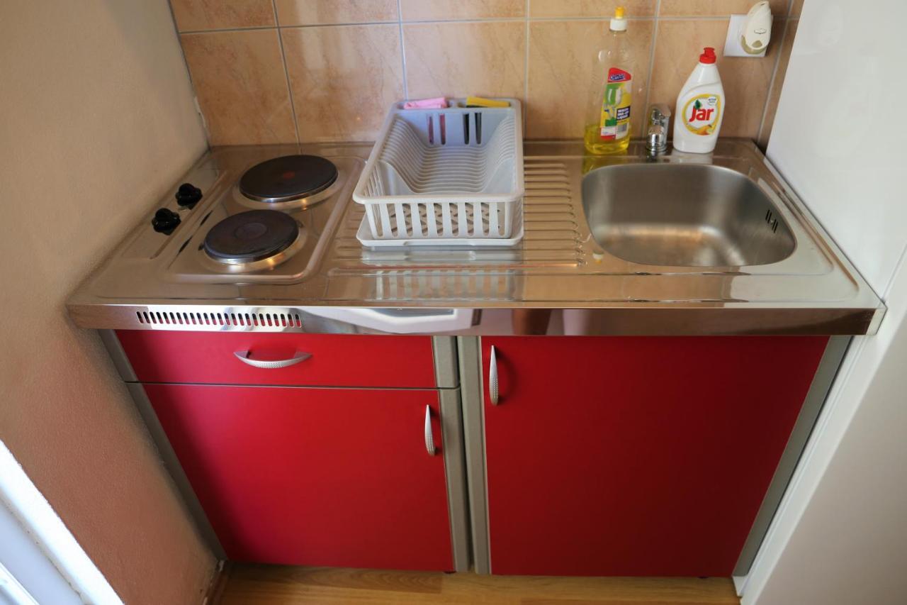 Apartment Muic